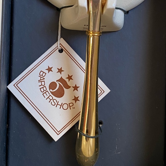 Vintage Barbershop Old Fashioned Razor - Picture 2 of 12